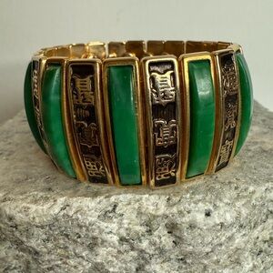 Elegant Vintage Asian Expansion Bracelet